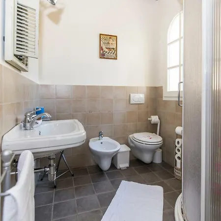 Villa Valuable Rustic Tuscan Swimming Pool, Breathtaking View Of Camaiore