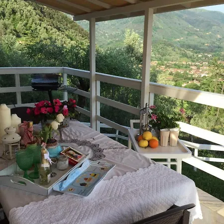 Villa Valuable Rustic Tuscan Swimming Pool, Breathtaking View Of Camaiore